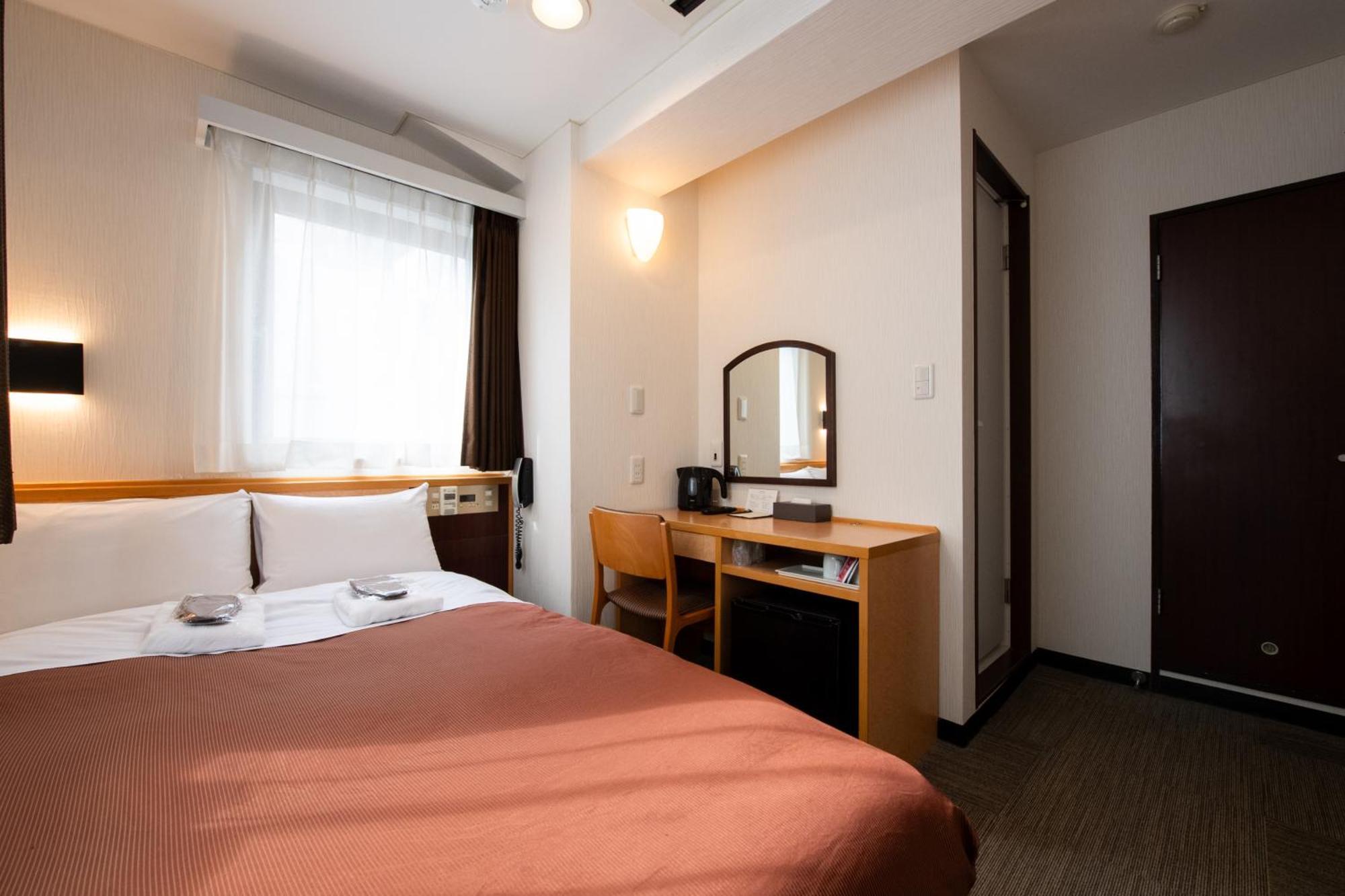 Ueno First City Hotel Токио Экстерьер фото