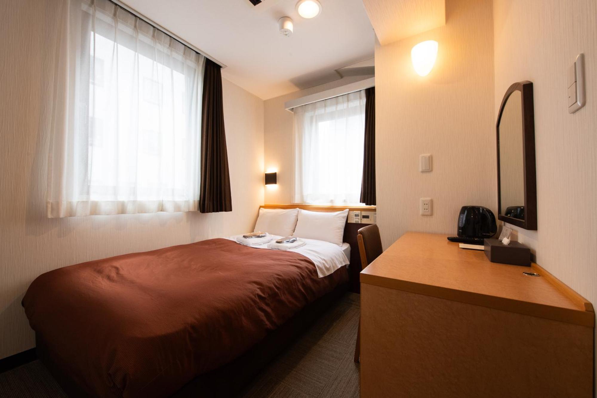 Ueno First City Hotel Токио Экстерьер фото